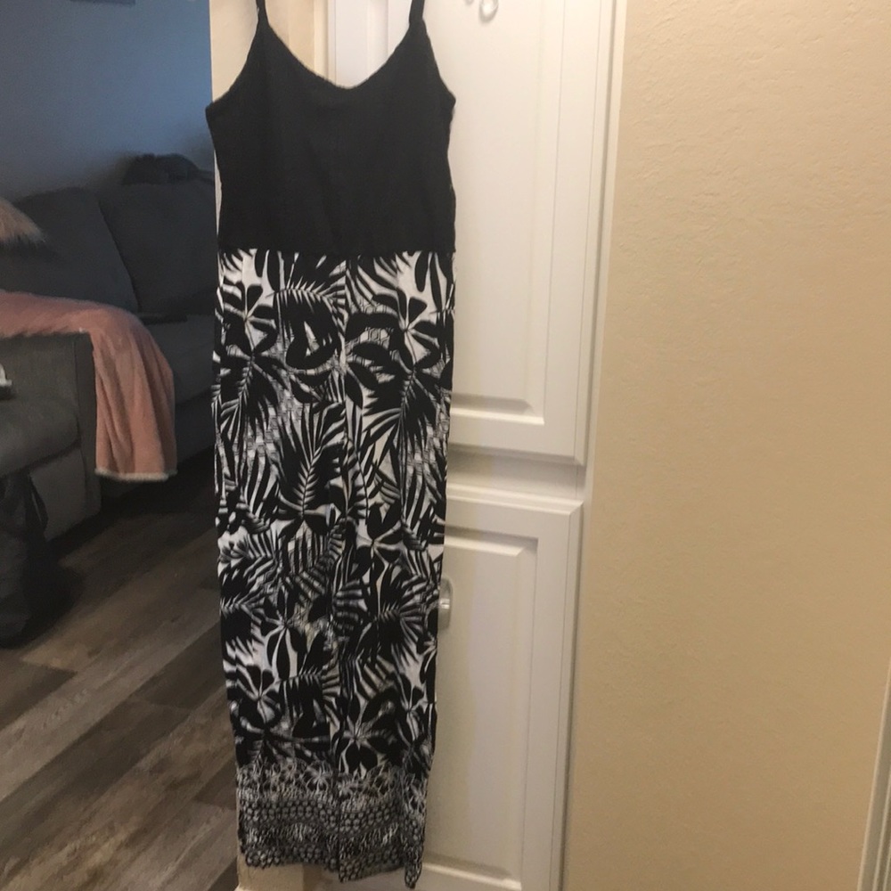 AUW Black & White Tropical Print Maxi Jumpsuit
